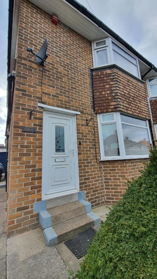 Lovley 2 Bedroom House With Free Parking Sheffield Exterior photo